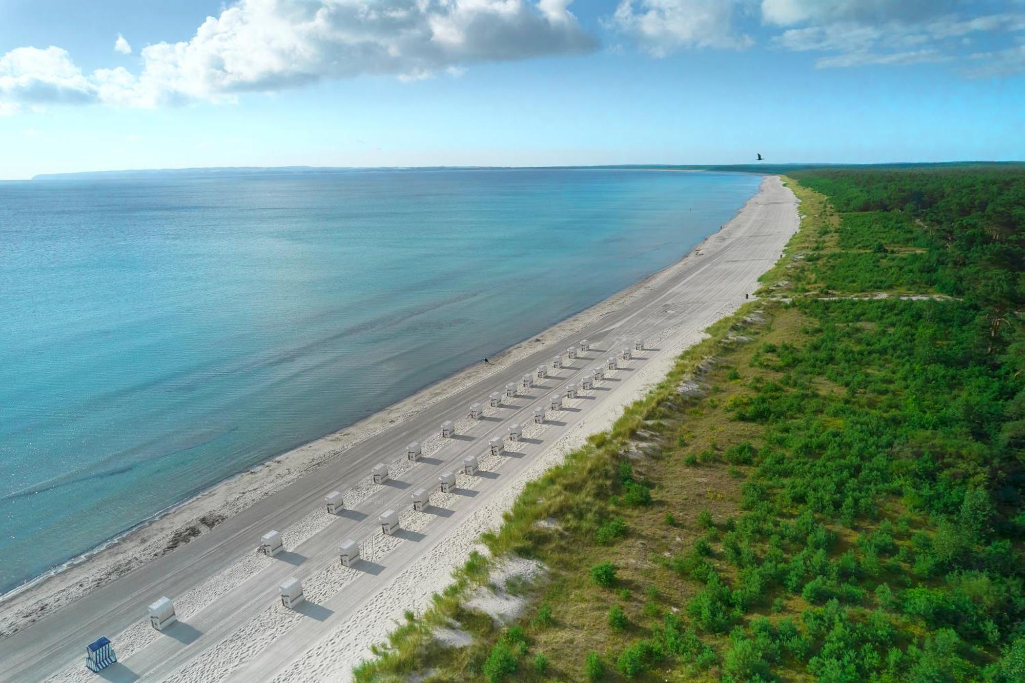 Aquamaris Strandresidenz Ruegen Juliusruh Exterior photo